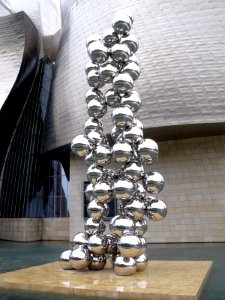 Bilbao - Museo Guggenheim, Tall Tree and the Eye (Anish Kapoor) 5