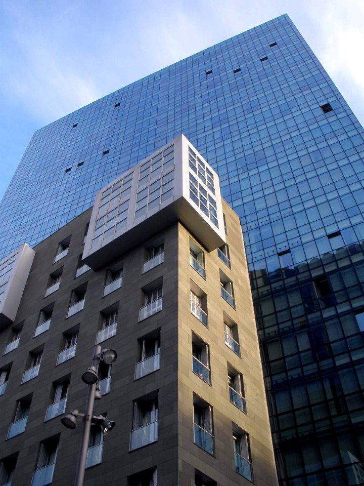 Bilbao - Puerta de Isozaki 09