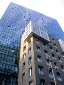 Bilbao - Puerta de Isozaki 01