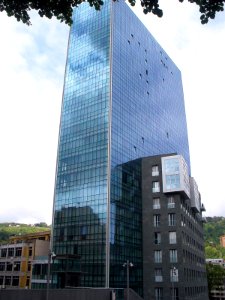 Bilbao - Puerta de Isozaki 06