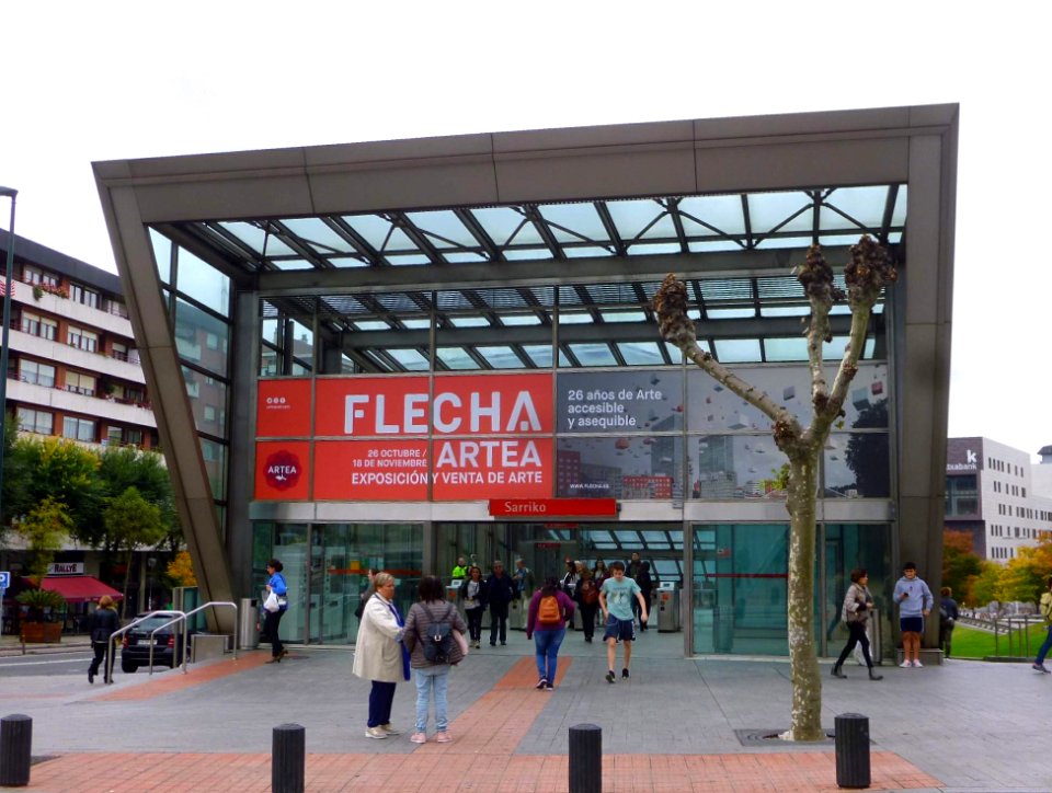 Bilbao - Estación de Metro de Sarriko 3