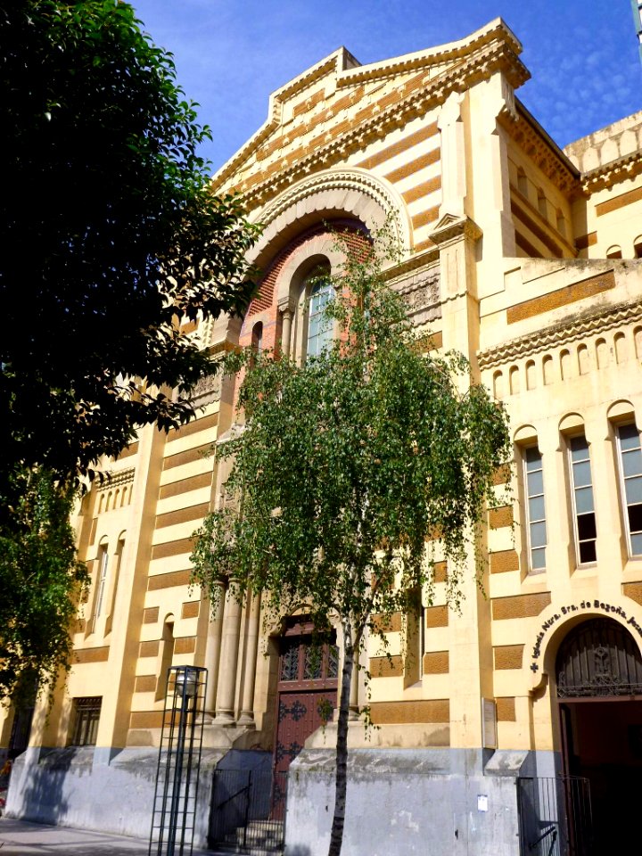 Bilbao - Iglesia del Colegio de Nuestra Señora de Begoña (Jesuitas) 01