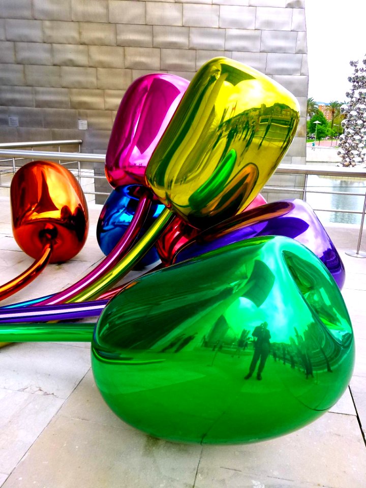 Bilbao - Museo Guggenheim - Tulips (Jeff Koons) 7