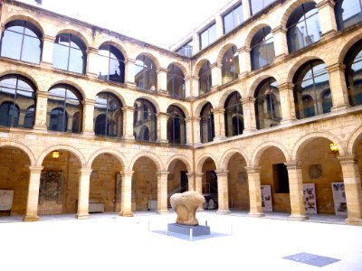 Bilbao - Museo Arqueológico, Etnográfico e Histórico Vasco (Claustro de los Santos Juanes) 1
