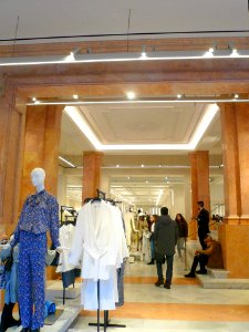 Bilbao - Tienda de Zara en Gran Vía 23 (10)