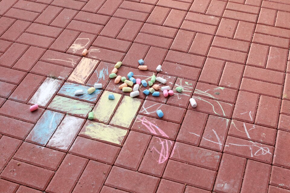 Paving chalk a child's drawing