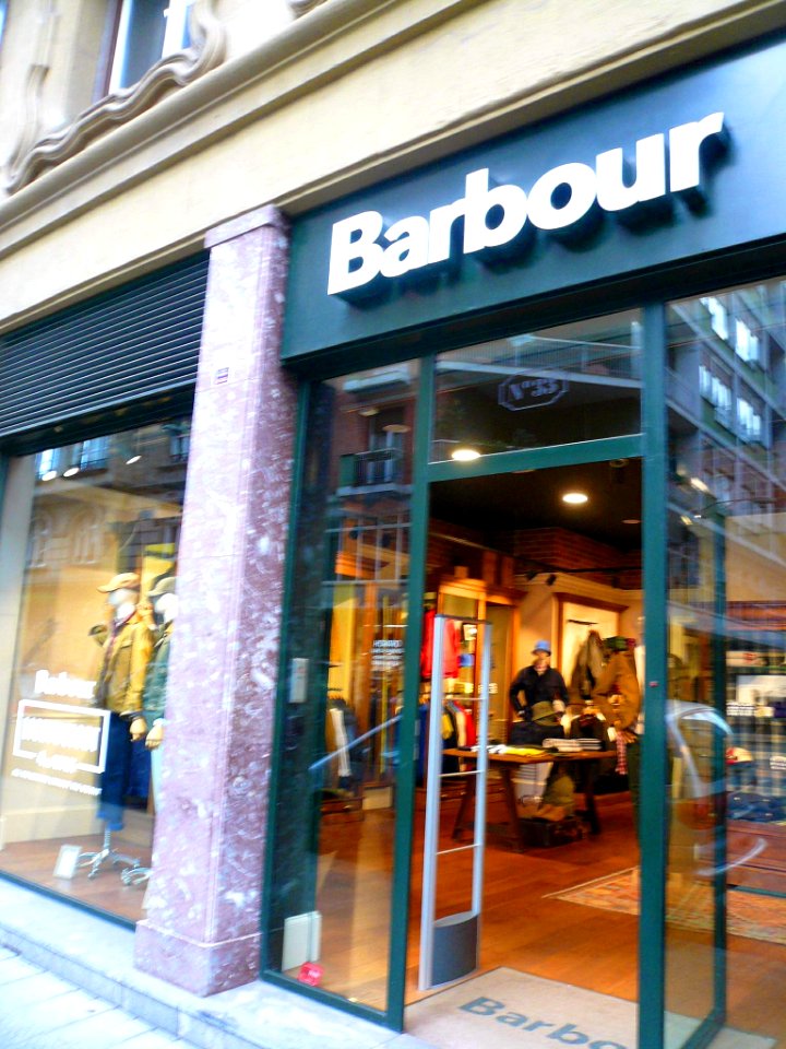 Bilbao - Tienda de Barbour en la Calle Iparraguirre