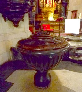 Bilbao - Iglesia de San Nicolás, interior 06