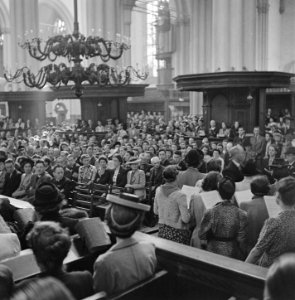 Bijeenkomst van illegale werkers in de Nieuwe Kerk te Amsterdam, Bestanddeelnr 900-2964