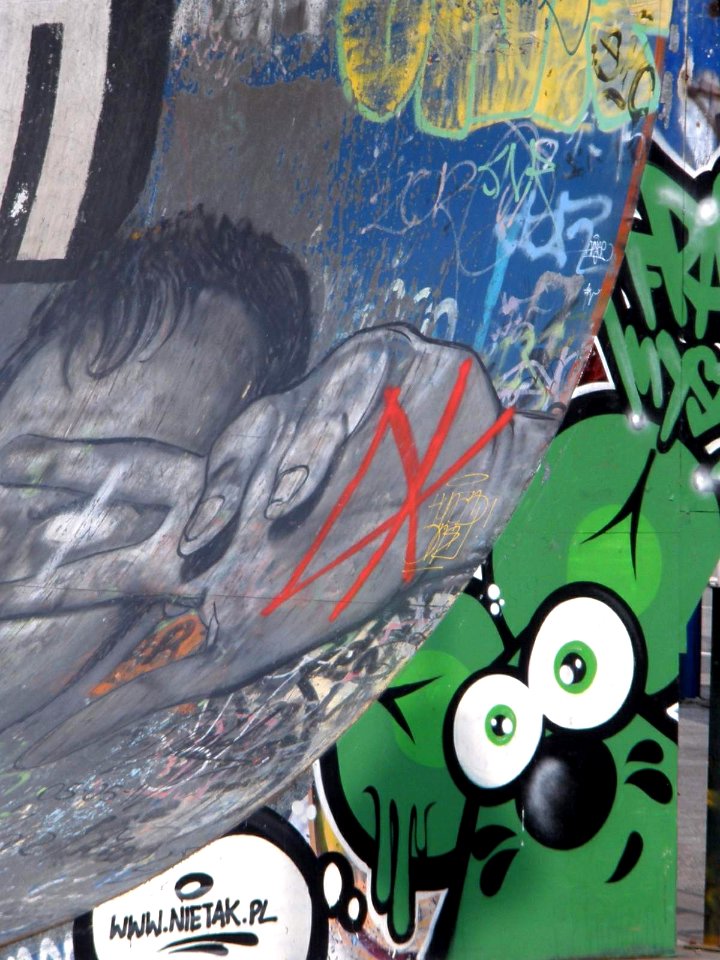 Bilbao - Ribera de Deusto, graffiti 10b