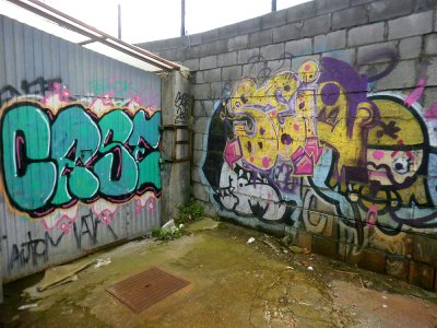 Bilbao - Ribera de Deusto, graffiti 06