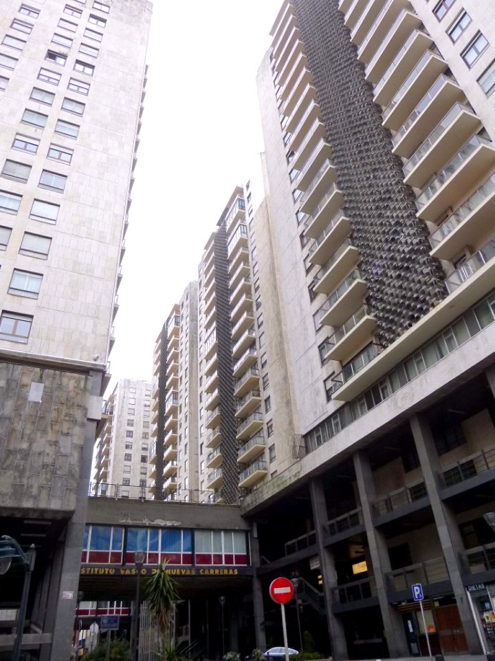 Bilbao - Torres de Zabálburu 03