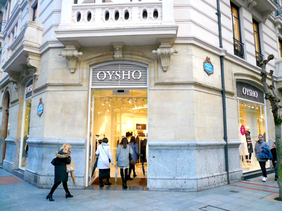 Bilbao - Tienda de Oysho en Gran Vía photo