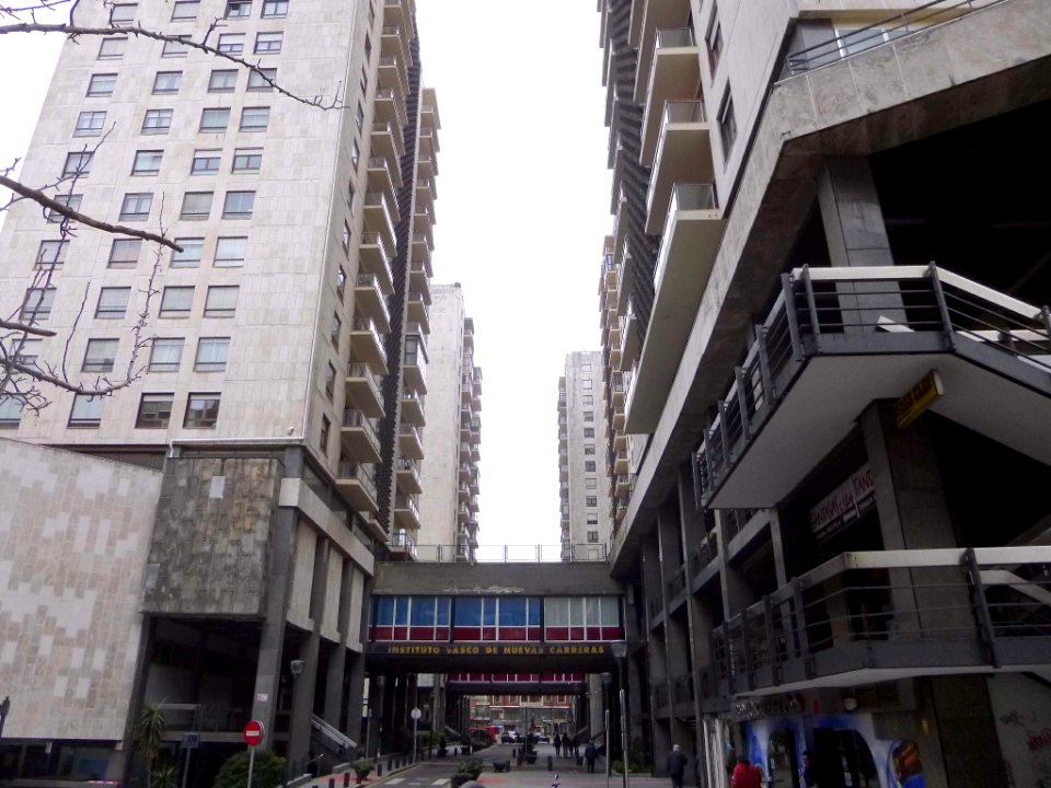 Bilbao - Torres de Zabálburu 02