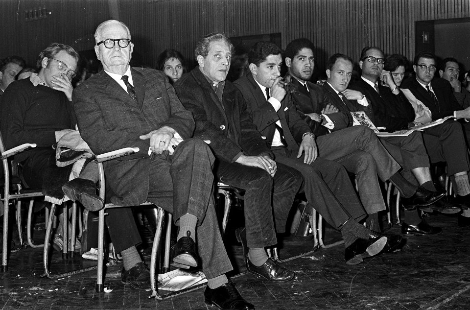 Bijeenkomst Werkgroep Informatie Cuba naar aanleiding van dood Che Guevara in Kr, Bestanddeelnr 920-8427