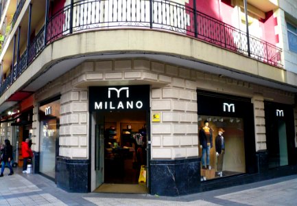 Bilbao - Tienda de Milano en la calle Berástegui