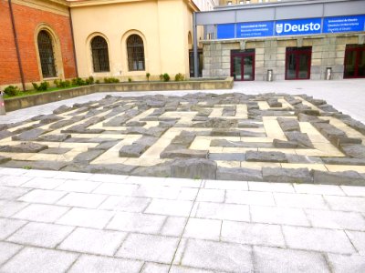 Bilbao - Universidad de Deusto, Edificio Central (La Literaria) 10