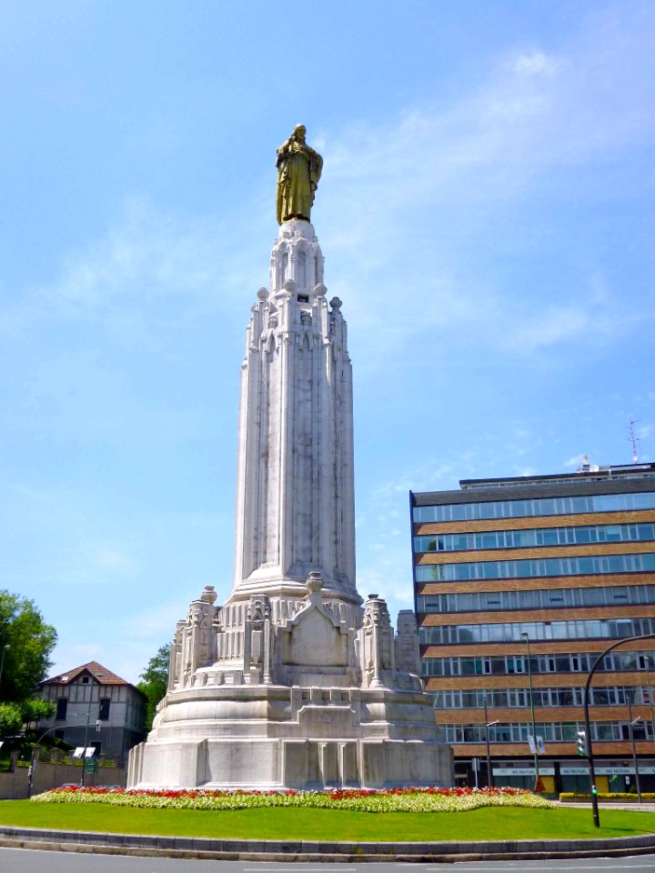 Bilbao - Monumento al Sagrado Corazón 1