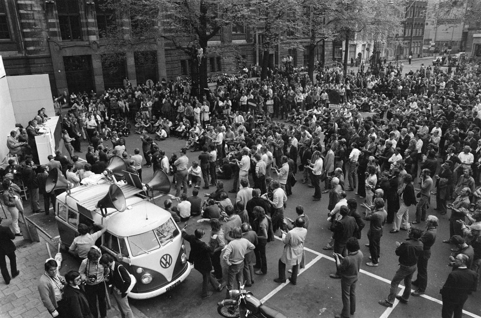 Bijeenkomst van de betogers, Bestanddeelnr 924-5260