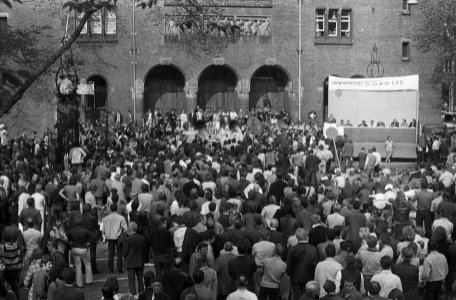Bijeenkomst van de betogers, Bestanddeelnr 924-5259