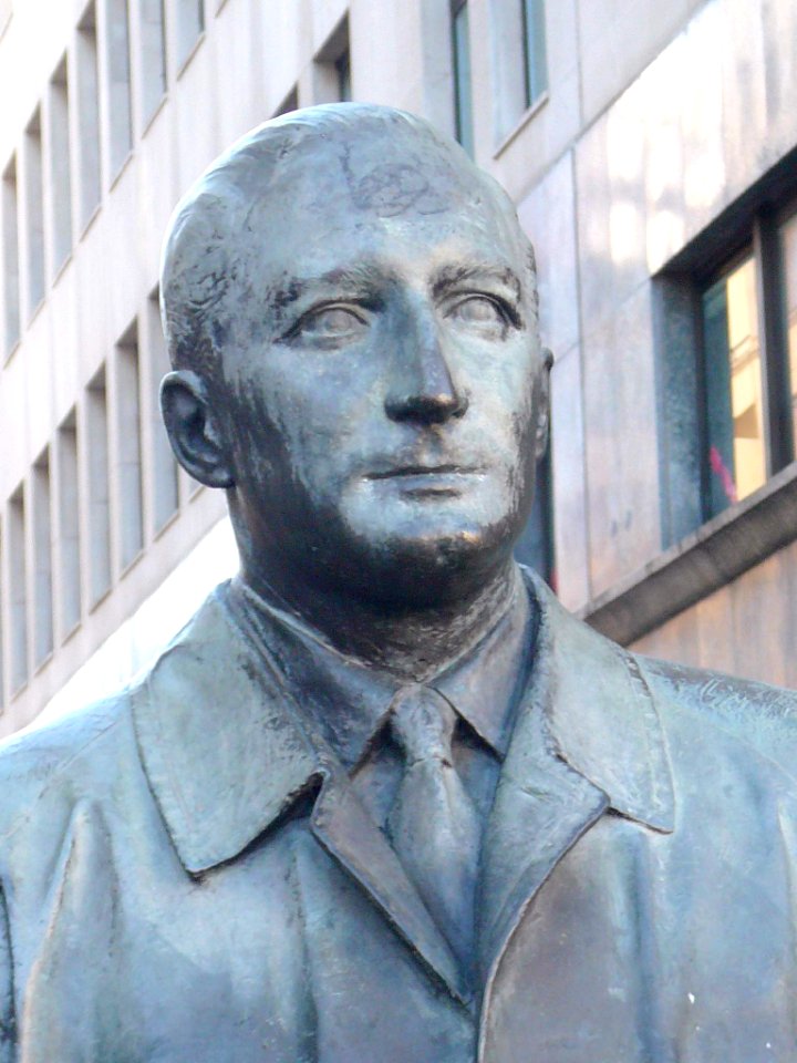 Bilbao - Monumento a José Antonio Aguirre 2