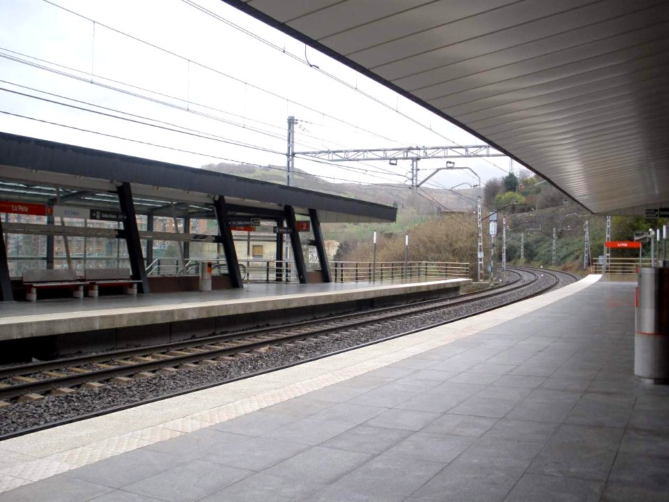 Bilbao - La Peña, estacion de cercanias 6