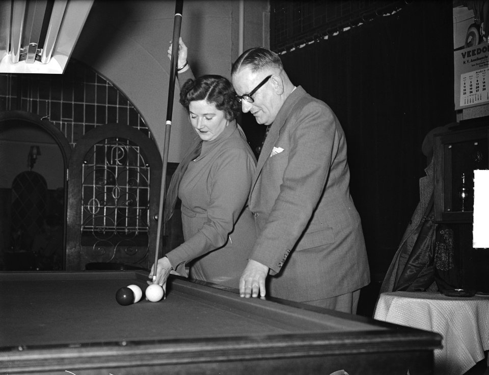 Biljarten dames serie, Bestanddeelnr 904-5012