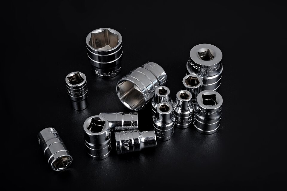 Removal hardware hardware tools
