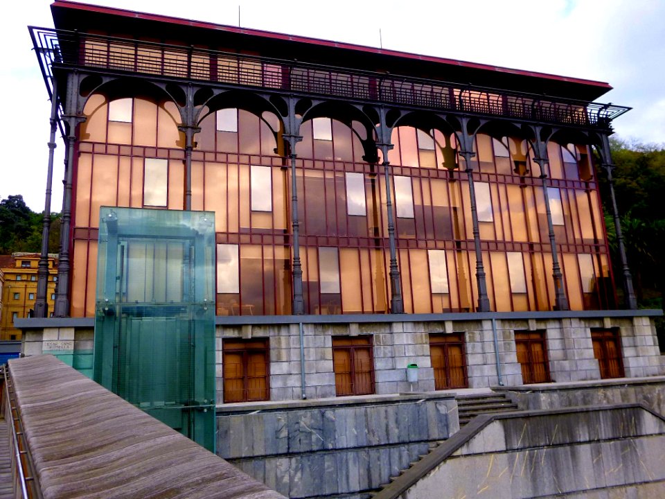 Bilbao - Universidad de Deusto, Edificio del Cristal del Centenario 5