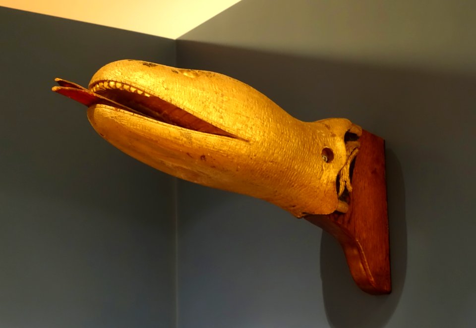 Billet head in the shape of a sea serpent, from the schooner Diadem, 1855, carved wood with paint and gilt - Cape Ann Museum - Gloucester, MA - DSC01230