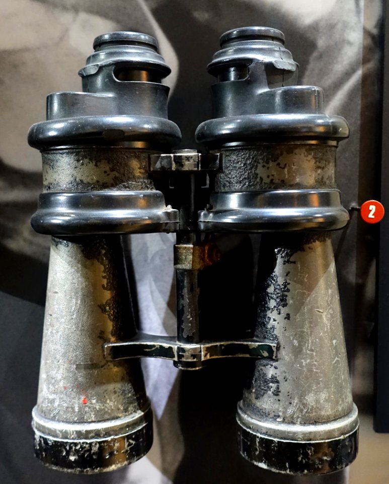 Binoculars, 7x50, U-505 - Museum of Science and Industry (Chicago) - DSC06762