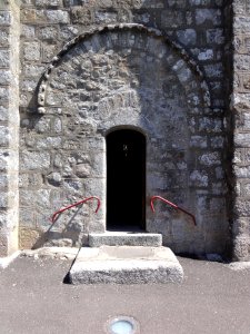 Biollet (Puy-de-Dôme) église entrée