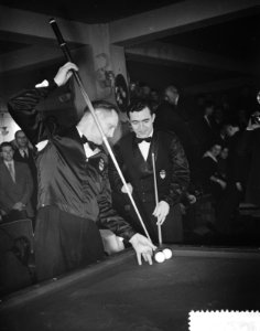 Biljarten, bandstoten, maart 1956, Bestanddeelnr 907-6231