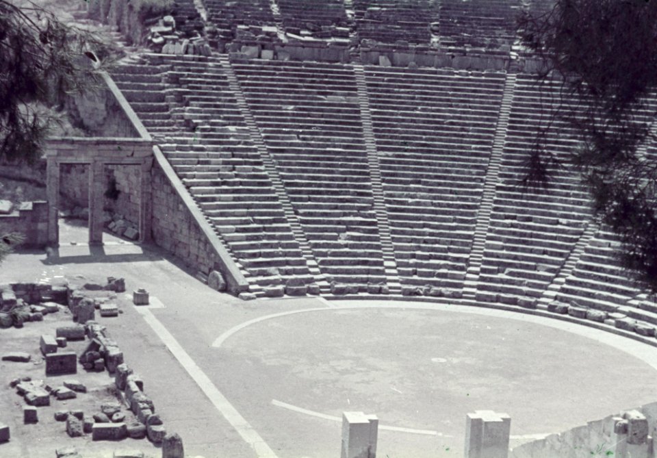 Binnenzijde van een amphitheater, Bestanddeelnr 254-6540