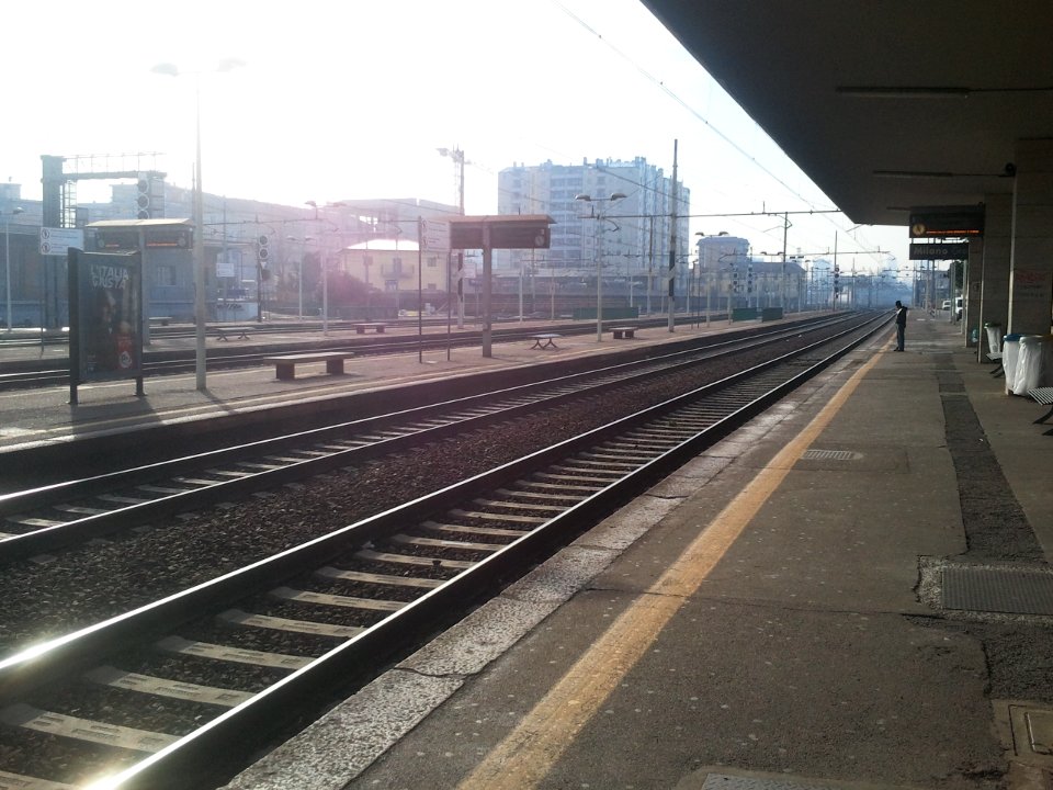 Binari 1 e 2 (direzione Milano Porta Garibaldi), stazione Milano Greco Pirelli