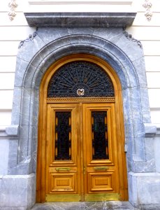 Bilbao - portales y puertas 10