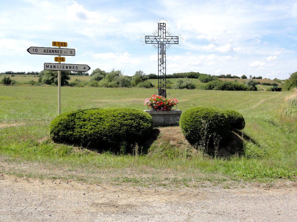 Billy-sous-Mangiennes (Meuse) croix de chemin