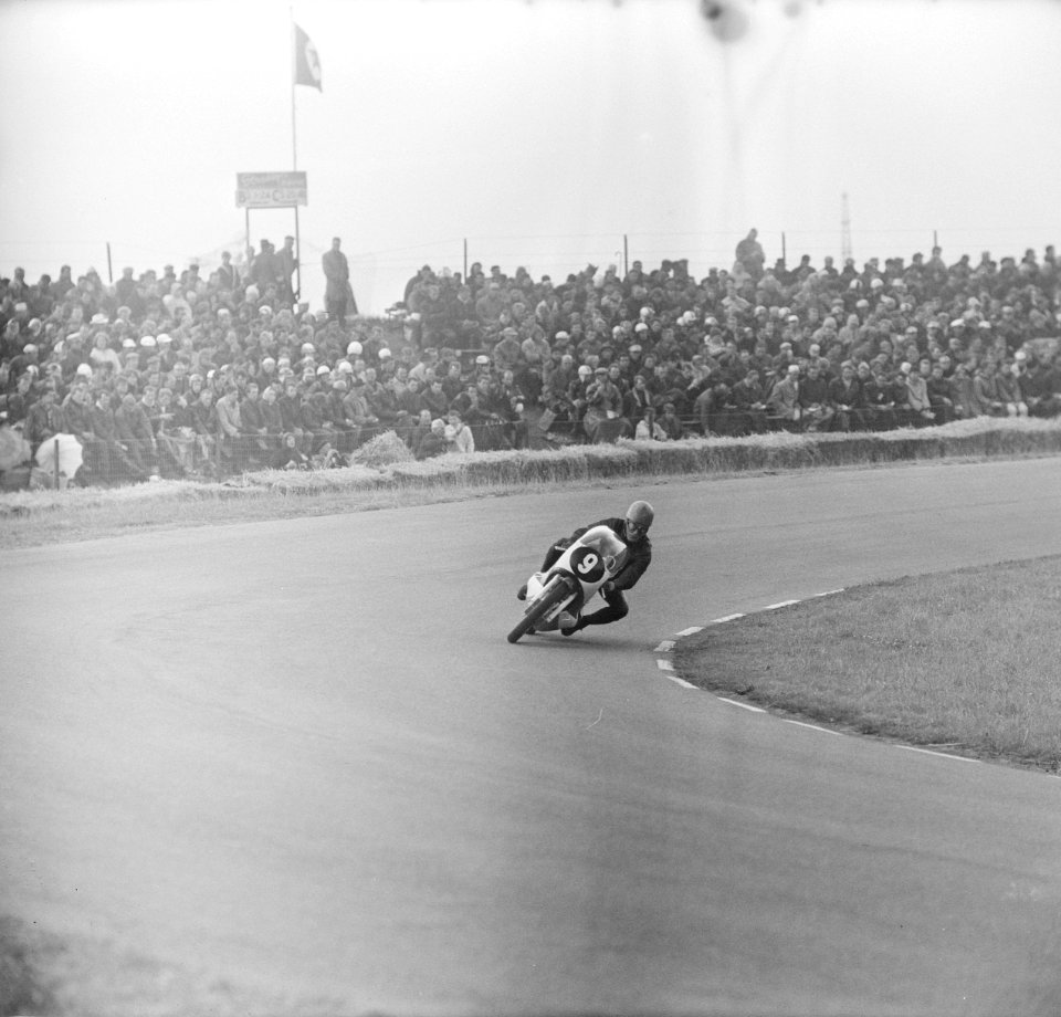 Bill Ivy, winnaar 125cc klasse, Bestanddeelnr 919-2882