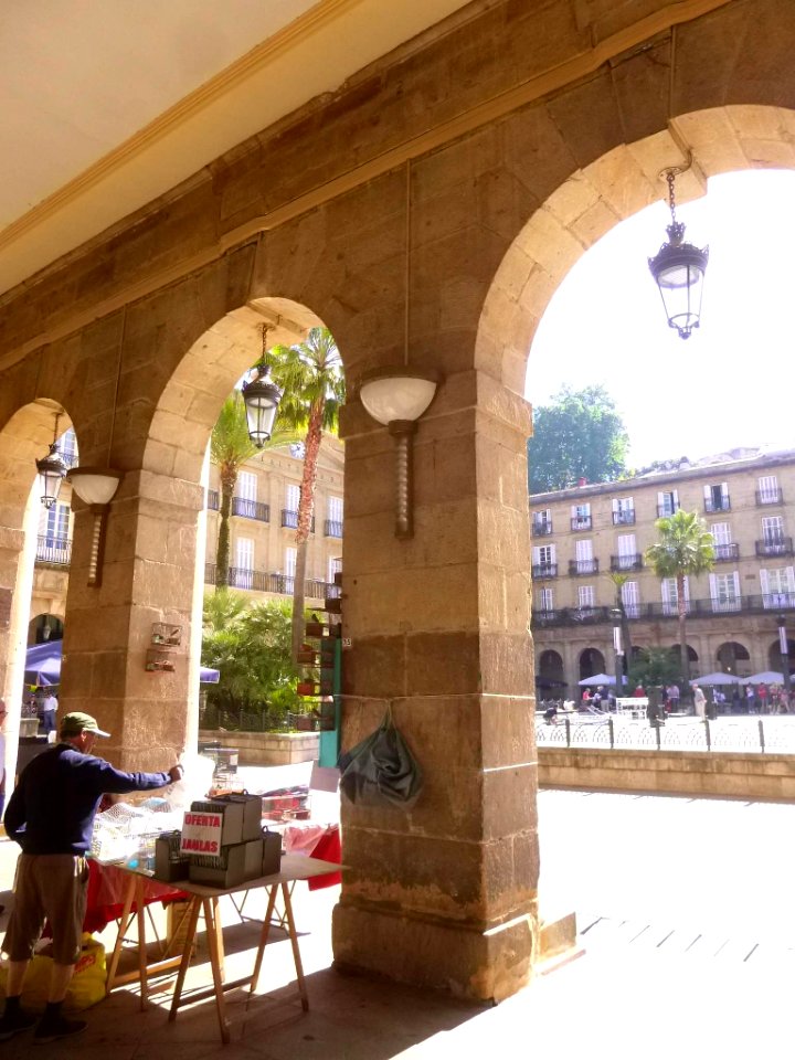Bilbao - Plaza Nueva 10