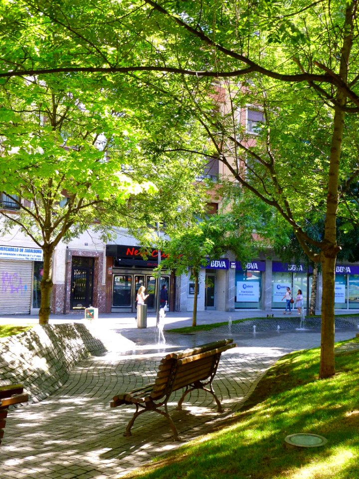 Bilbao - Plaza de Zabalburu 1