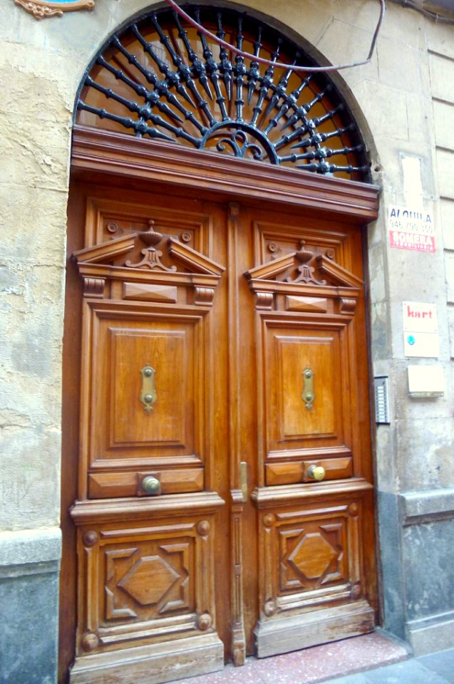 Bilbao - portales y puertas 05