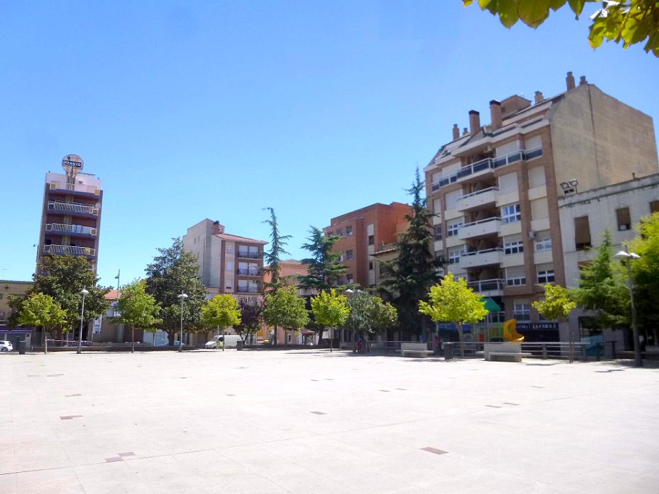 Binéfar - Plaza de España 4