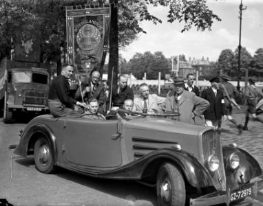 Biljartafdeling Amsterdam sportweek in auto, Bestanddeelnr 902-2548