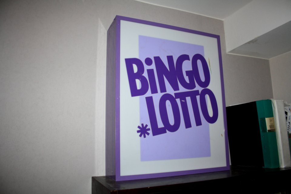 Bingolottoreklamskylt
