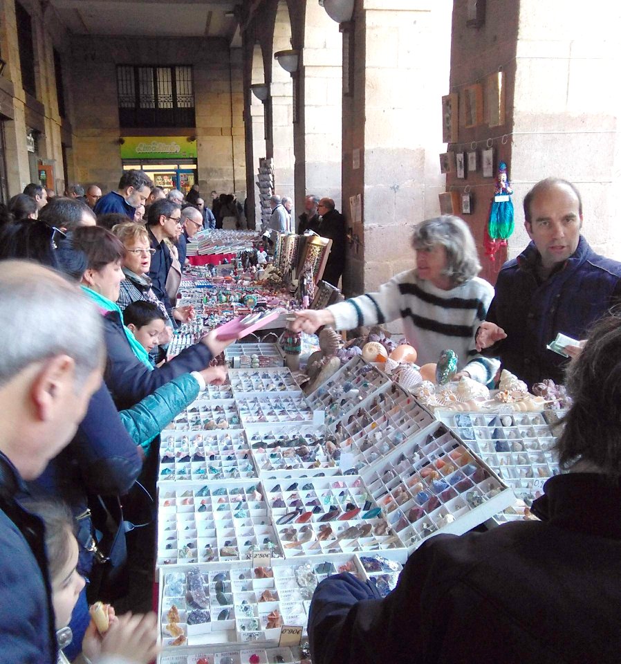Bilbao - Plaza Nueva, mercadillo dominical 03