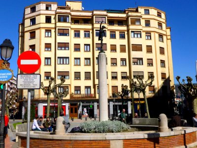 Bilbao - Plaza de San Francisco Javier 3