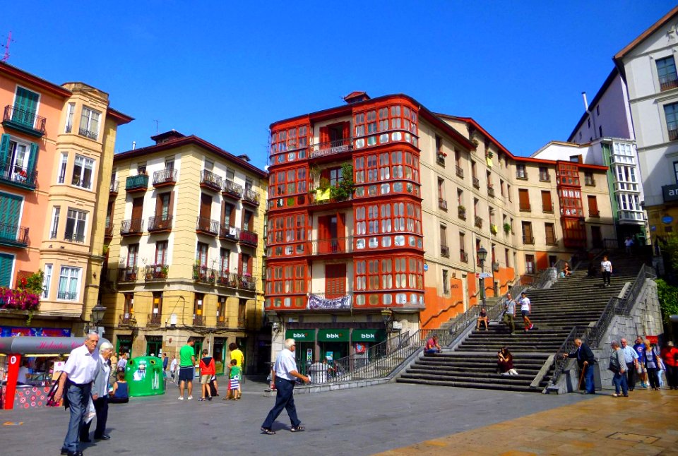 Bilbao - Plaza Miguel de Unamuno 10