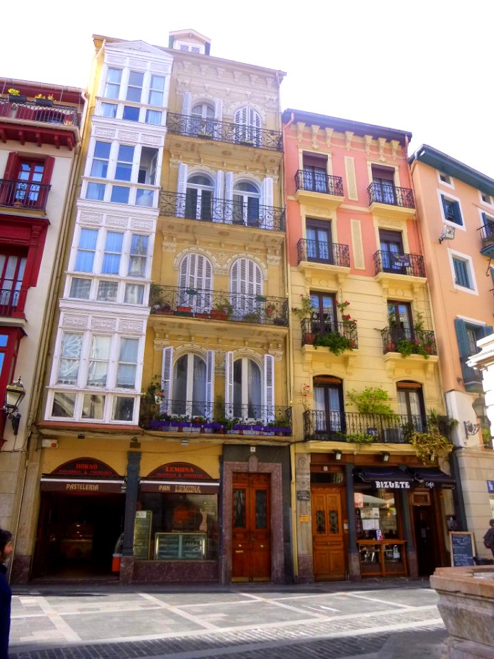 Bilbao - Plaza Santiago (Done Jakue) 10