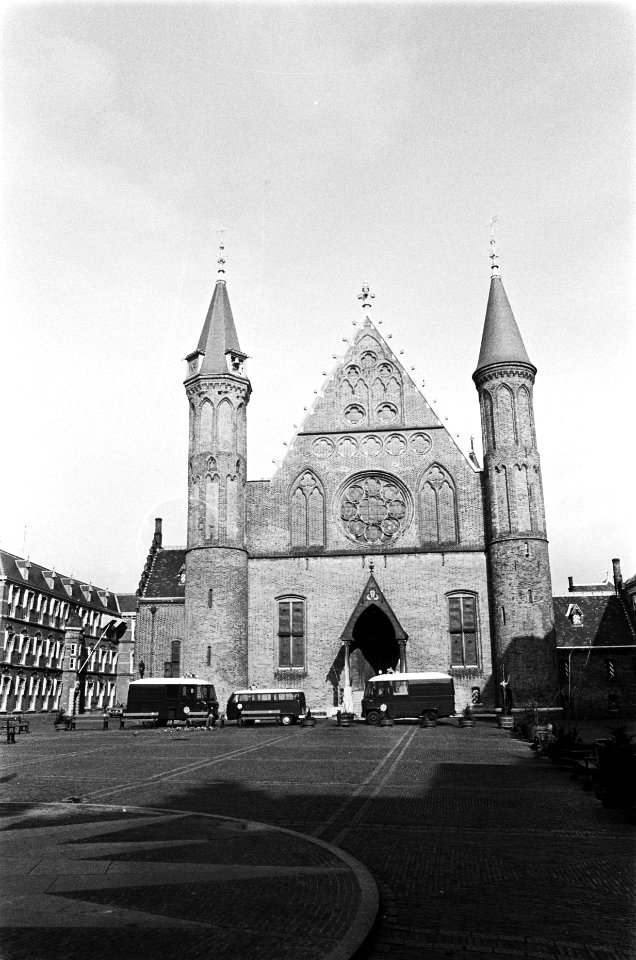Binnenhof bewaakt, Bestanddeelnr 929-6287