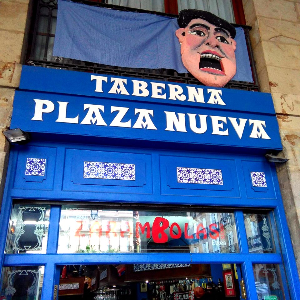 Bilbao - Plaza Nueva, bares 9